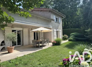 Architectural house in Saint-Paul-en-Cornillon (42240)