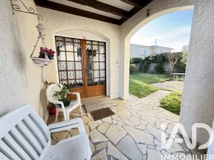 House in Bruges (33520)