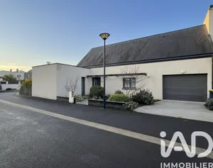 Architectural house in Trélazé (49800)