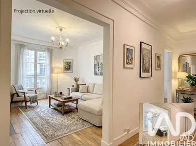 Apartment in Paris (75016)