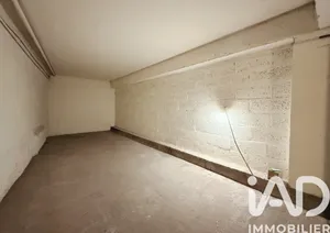 Garage in Paris (75011)