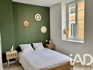 Apartment in Orange (84100)