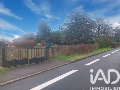 Land in Varennes-Jarcy (91480)
