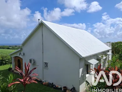 Traditional house in Saint-André (97440)