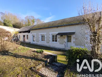 Traditional house in La Roche-Clermault (37500)