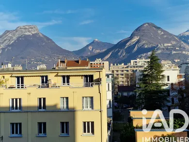 Appartement à Grenoble (38100)