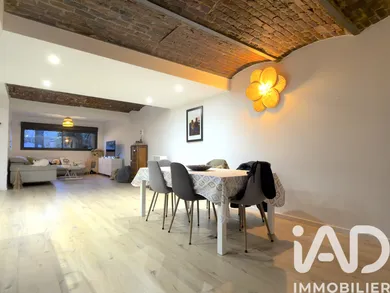 Townhouse in Pérenchies (59840)