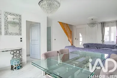 Maison à La Ville-du-Bois (91620)