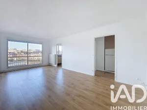 Apartment in Rouen (76100)
