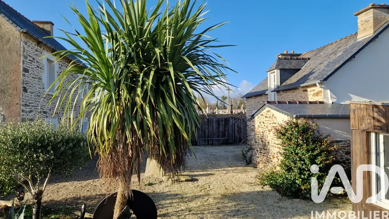 Maison 3 pièces 100 m² · à Plouguenast-Langast · 100 m² · 160 000 €