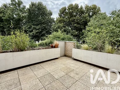 Apartment in Évry (91000)