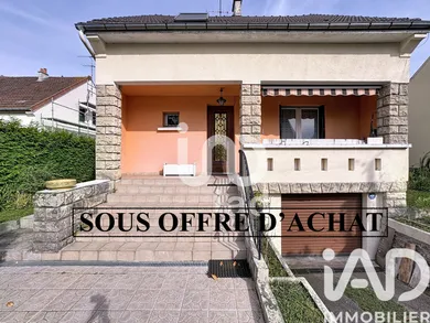 Maison traditionnelle à Corbeil-Essonnes (91100)