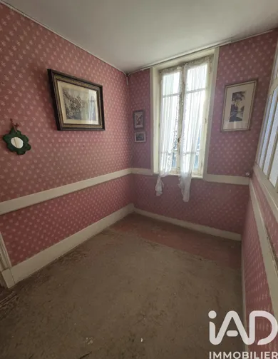 House in Saint-Ennemond (03400)