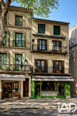 Immeuble à Uzès (30700)