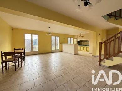 House in Venelles (13770)