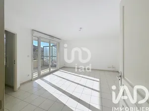 Apartment in Le Pontet (84130)