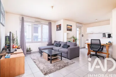 Apartment in Villeurbanne (69100)