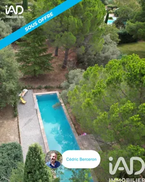 Architectural house in Éguilles (13510)