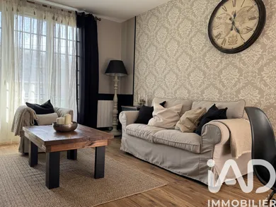 Detached house in Saint-Denis-les-Ponts (28200)