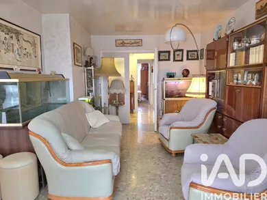 Apartment in Paris (75019)