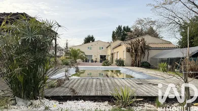 House in Pons (17800)