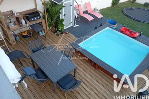 House in Rochefort (17300)