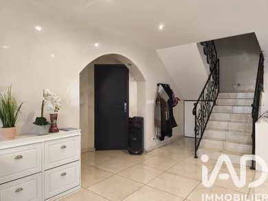 House in Vennecy (45760)