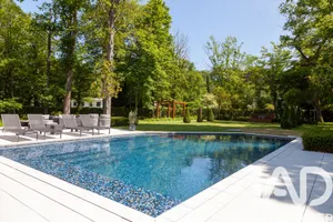 Architectural house in Marnes-la-Coquette (92430)