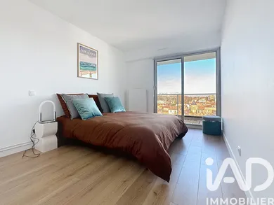 Apartment in Bordeaux (33000)