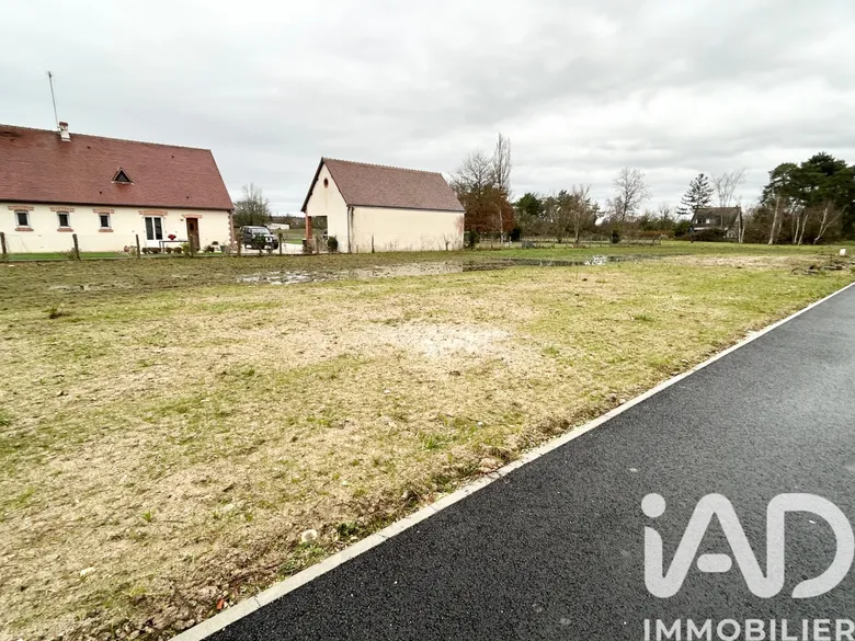 Terrain à bâtir à Pruniers-en-Sologne (41200) · 70 000 €