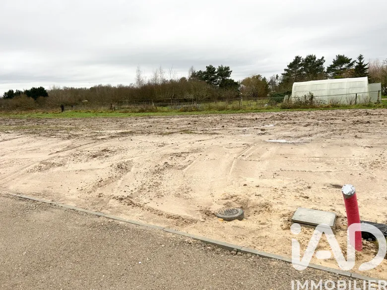 Terrain à bâtir à Pruniers-en-Sologne (41200) · 65 000 €