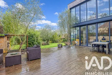 Architectural house in Groslay (95410)