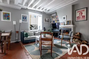 Apartment in Paris (75011)