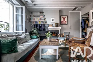 Apartment in Paris (75011)