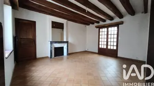 Maison de village à Saint-Antoine-du-Rocher (37360)