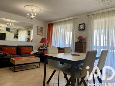 Apartment in Toulon (83000)