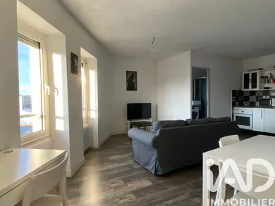 Apartment in Nantes (44100)