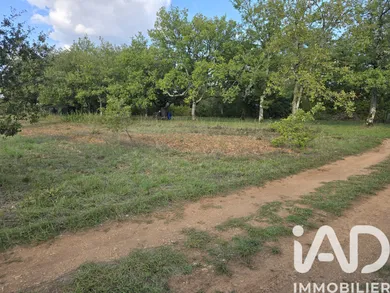 Terrain à bâtir à Lalbenque (46230)