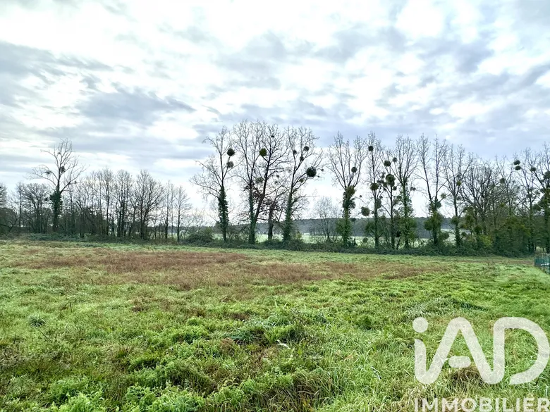 Terrain 1836 m² · à Ploërmel · 72 000 €