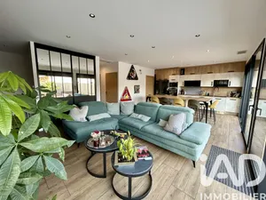 Architectural house in Vendays-Montalivet (33930)