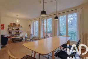 Apartment in Aix-en-Provence (13100)