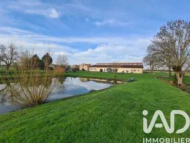 Maison traditionnelle à Puy-du-Lac (17380)