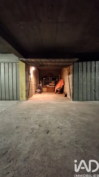 Garage in Paris (75013)