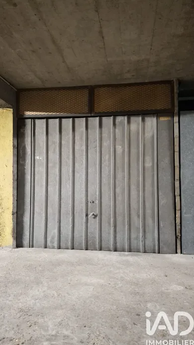 Garage in Paris (75013)
