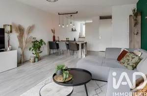 Appartement à Saint-Jouan-des-Guérets (35430)