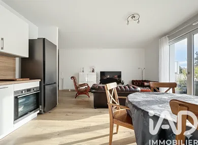 Apartment in La Rochelle (17000)