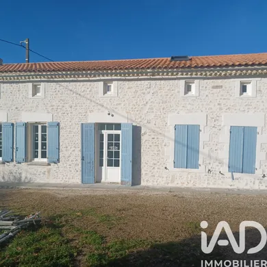 Maison à Mirambeau (17150)