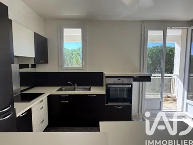 Apartment in Angoulême (16000)