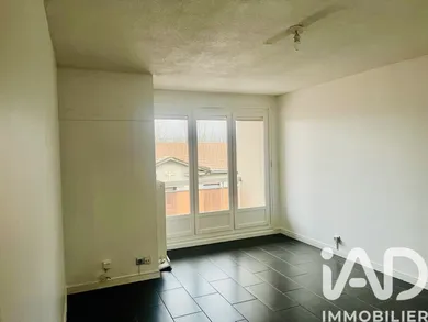 Apartment in Saint-Étienne (42000)