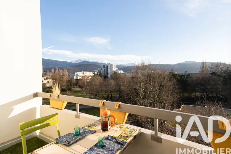 Appartement 5 pièces 98 m² · à Échirolles · 98 m² · 140 000 €